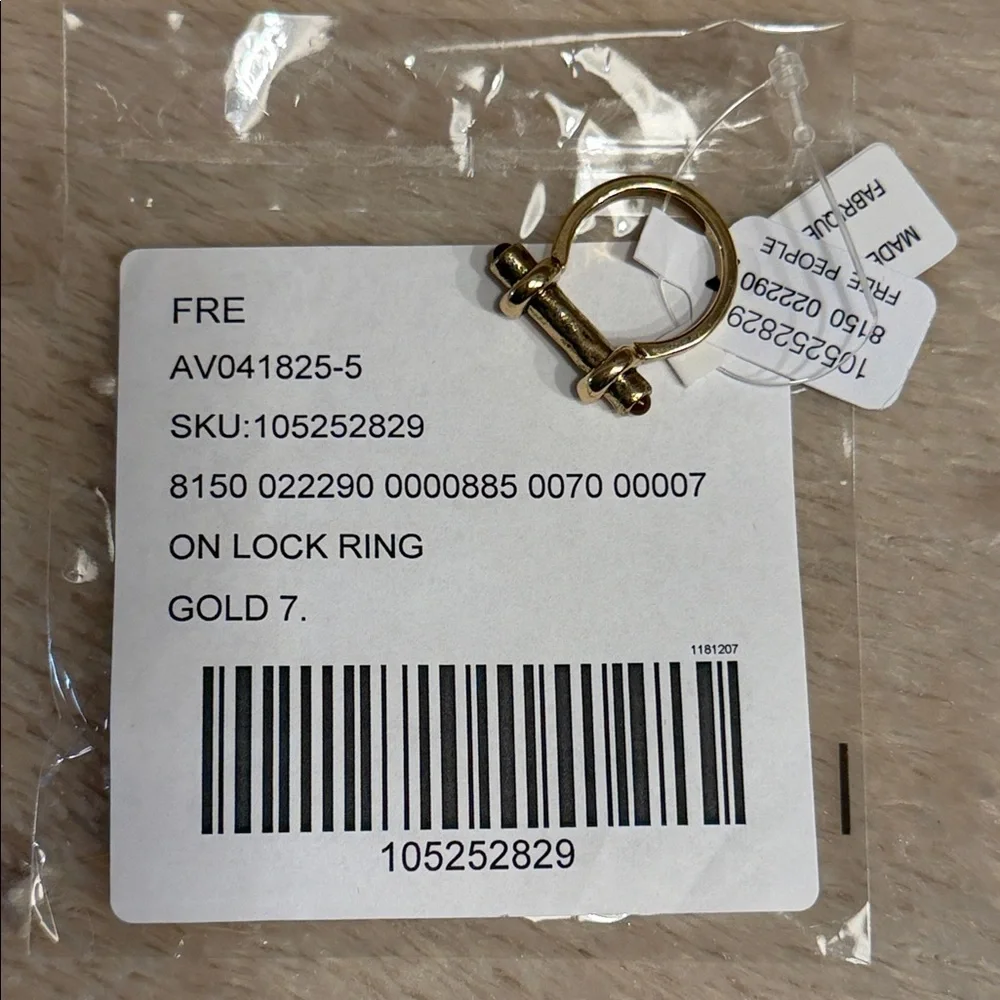 FREE PEOPLE On Lock Ring - Picture 10 of 10